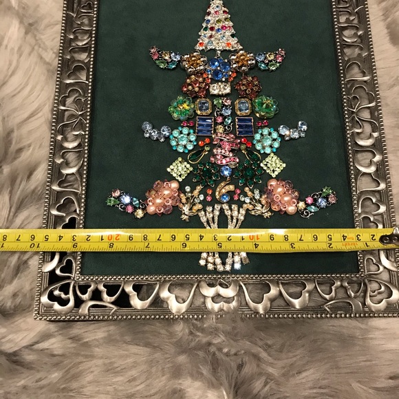 Vintage Brooch Christmas Tree - Picture 10 of 15